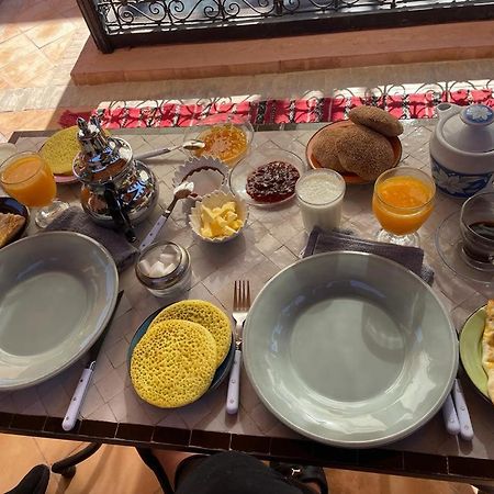Riad Privatise Jusqu A 5 Personnes A 5 Minutes Place Jemma El Fna Loue Avec Menage Et Petit Dejeuner Compris Marrakesh Exterior photo