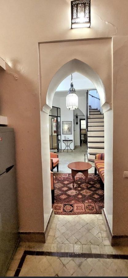 Riad Privatise Jusqu A 5 Personnes A 5 Minutes Place Jemma El Fna Loue Avec Menage Et Petit Dejeuner Compris Marrakesh Exterior photo