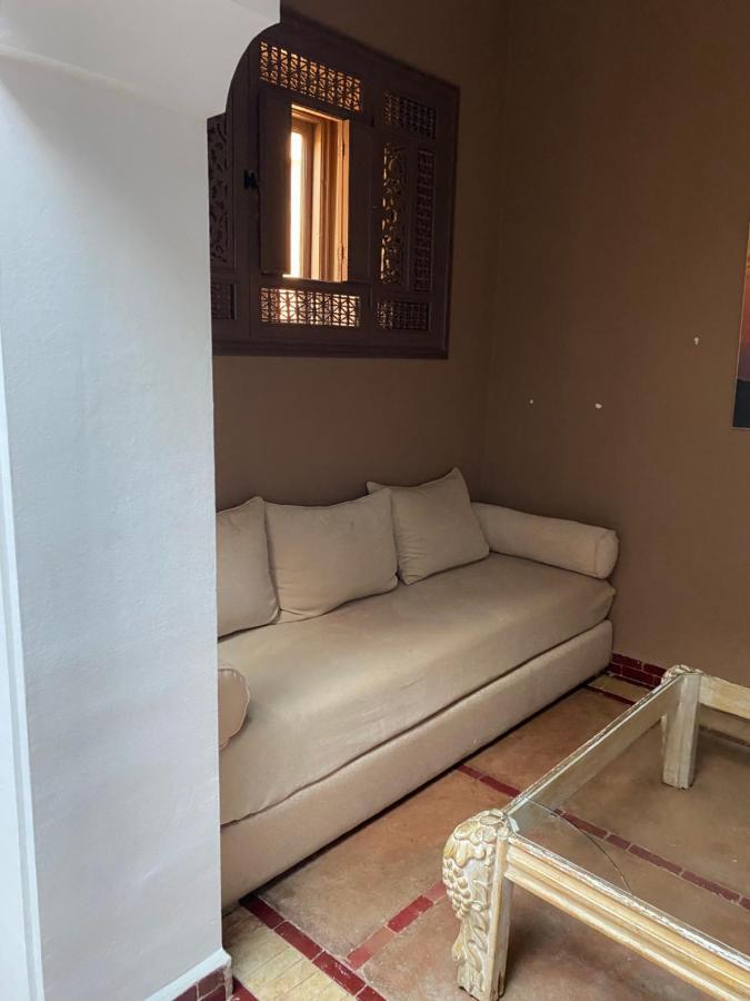 Riad Privatise Jusqu A 5 Personnes A 5 Minutes Place Jemma El Fna Loue Avec Menage Et Petit Dejeuner Compris Marrakesh Exterior photo