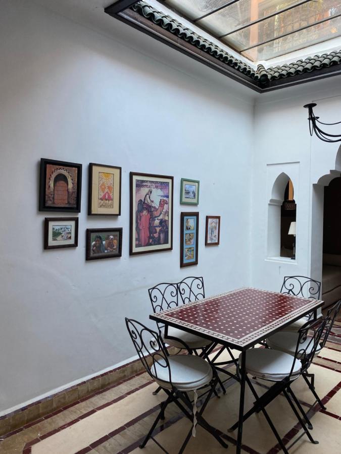 Riad Privatise Jusqu A 5 Personnes A 5 Minutes Place Jemma El Fna Loue Avec Menage Et Petit Dejeuner Compris Marrakesh Exterior photo