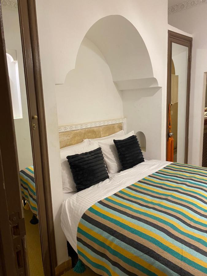 Riad Privatise Jusqu A 5 Personnes A 5 Minutes Place Jemma El Fna Loue Avec Menage Et Petit Dejeuner Compris Marrakesh Exterior photo